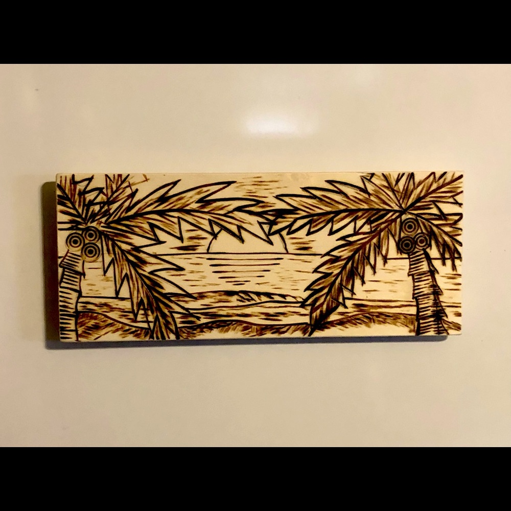 Beach pyrography magnet